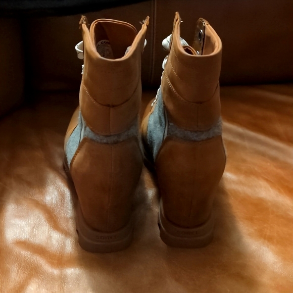 Sorel Joan of Arctic Wedge III Lexie Waterproof Women Bootie - Picture 3 of 4